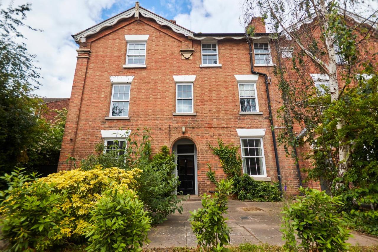 Fantastic Central Stratford Two Bedroom Apartment By Purestay Short Lets & Serviced Accommodation With Parking Eksteriør bilde