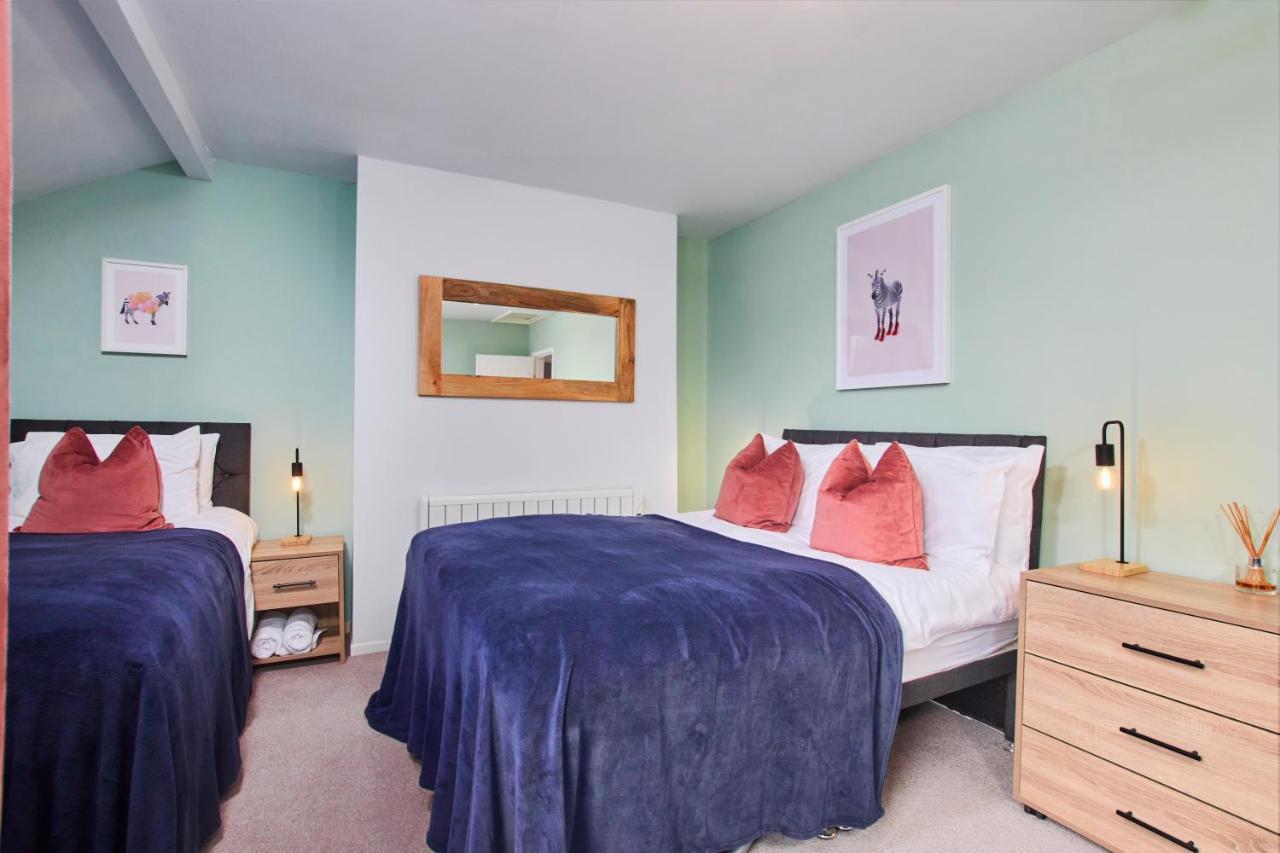 Fantastic Central Stratford Two Bedroom Apartment By Purestay Short Lets & Serviced Accommodation With Parking Eksteriør bilde