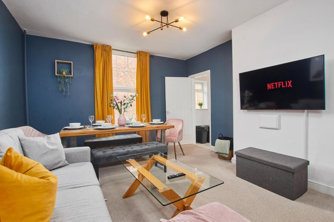 Fantastic Central Stratford Two Bedroom Apartment By Purestay Short Lets & Serviced Accommodation With Parking Eksteriør bilde