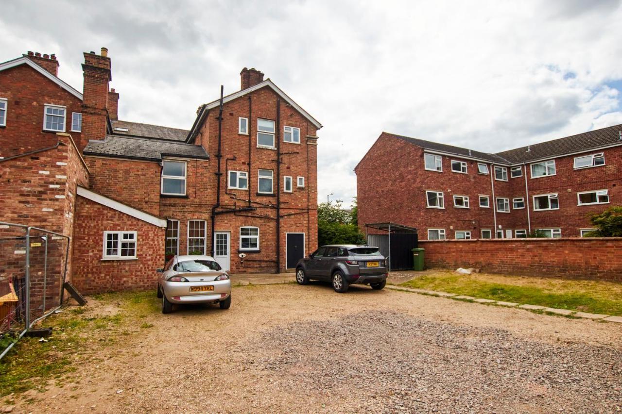 Fantastic Central Stratford Two Bedroom Apartment By Purestay Short Lets & Serviced Accommodation With Parking Eksteriør bilde