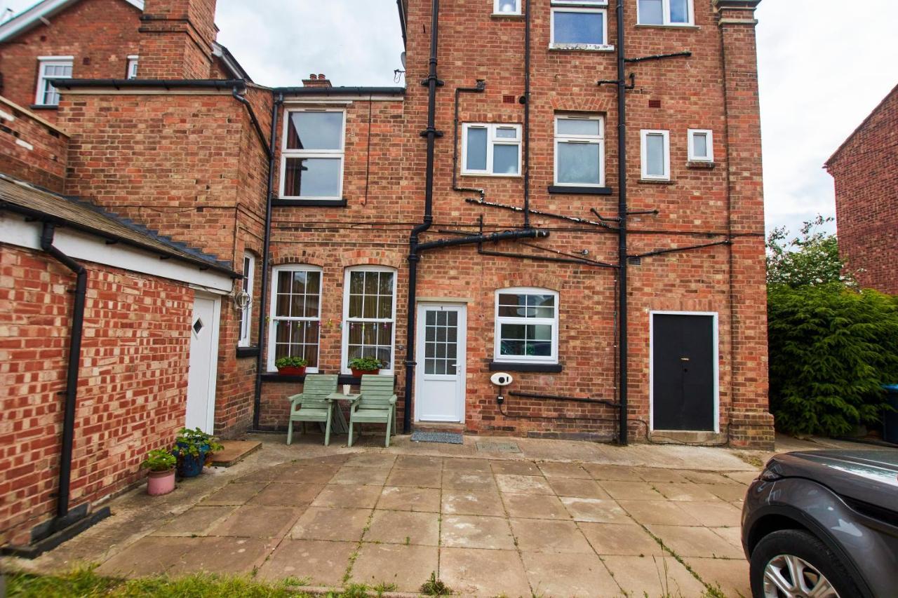 Fantastic Central Stratford Two Bedroom Apartment By Purestay Short Lets & Serviced Accommodation With Parking Eksteriør bilde